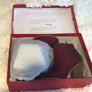 Size 7 Carlos Booties in Malbec